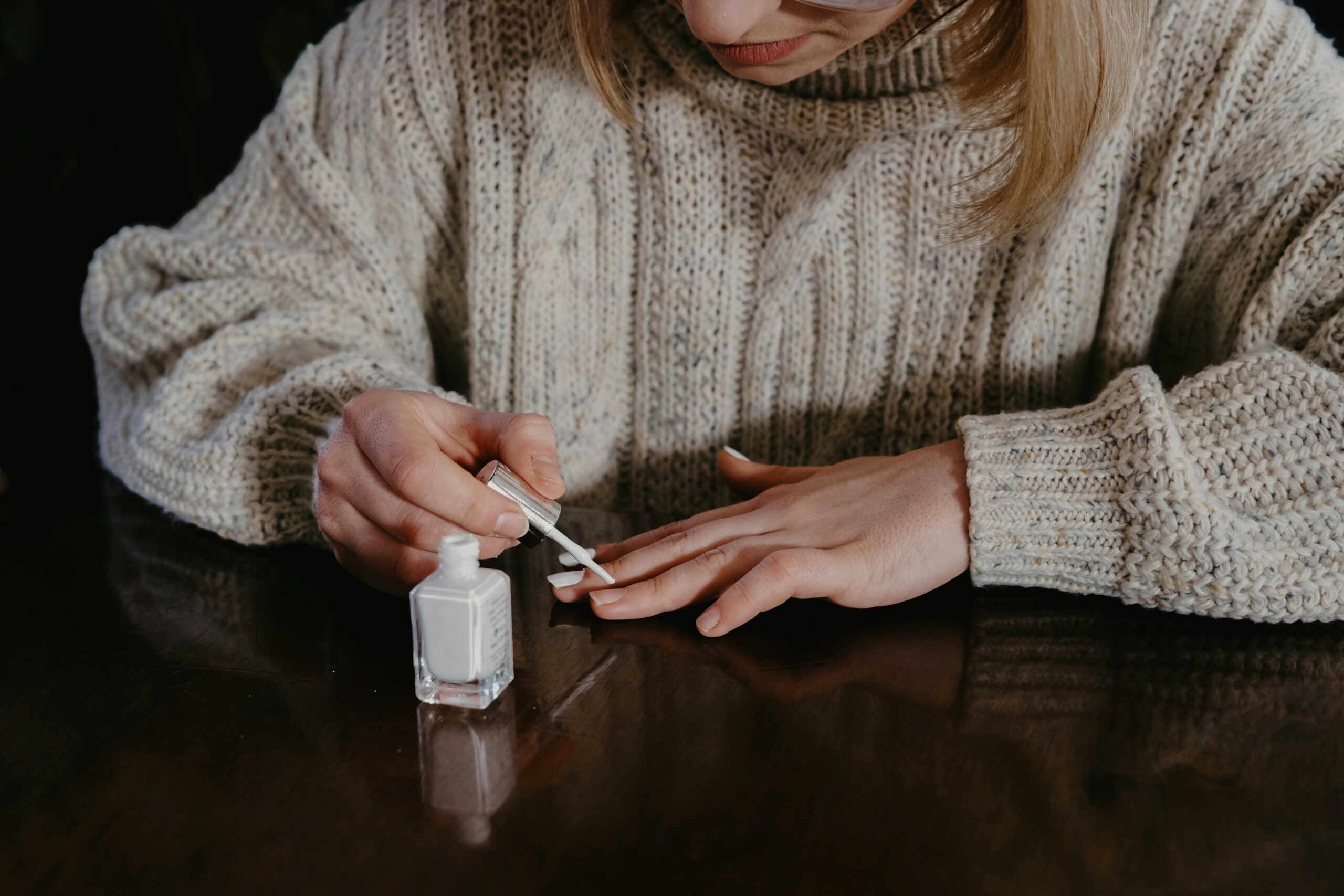 Step-by-step instructions for proper nail clipping technique