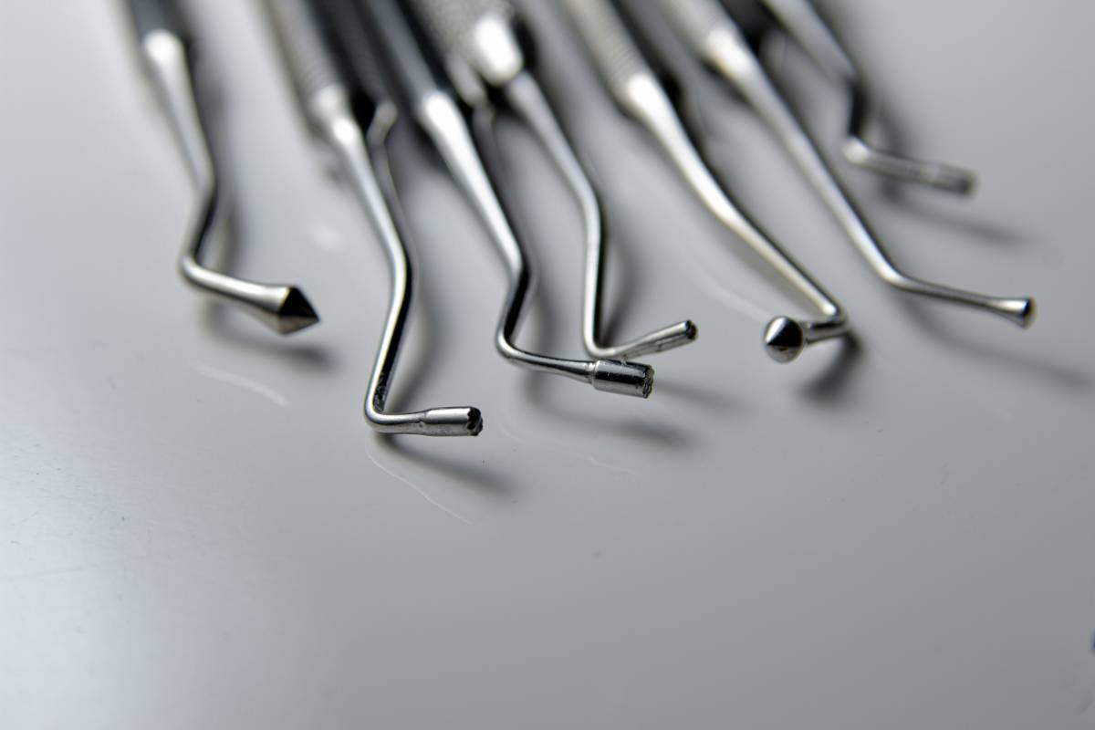 Comparison between dull and sharp nail clippers