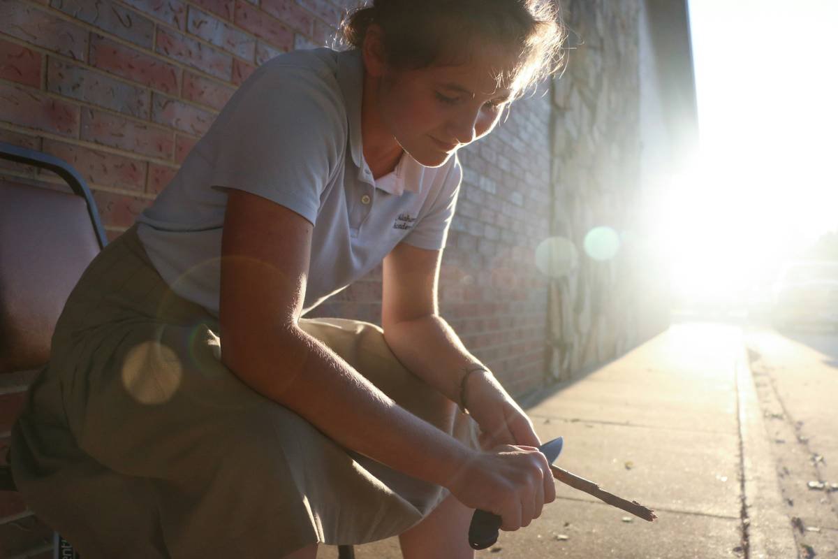 Infographic showing correct vs incorrect nail clipping techniques: straight across vs rounded edges, soft vs dry nails, clean vs dirty tools