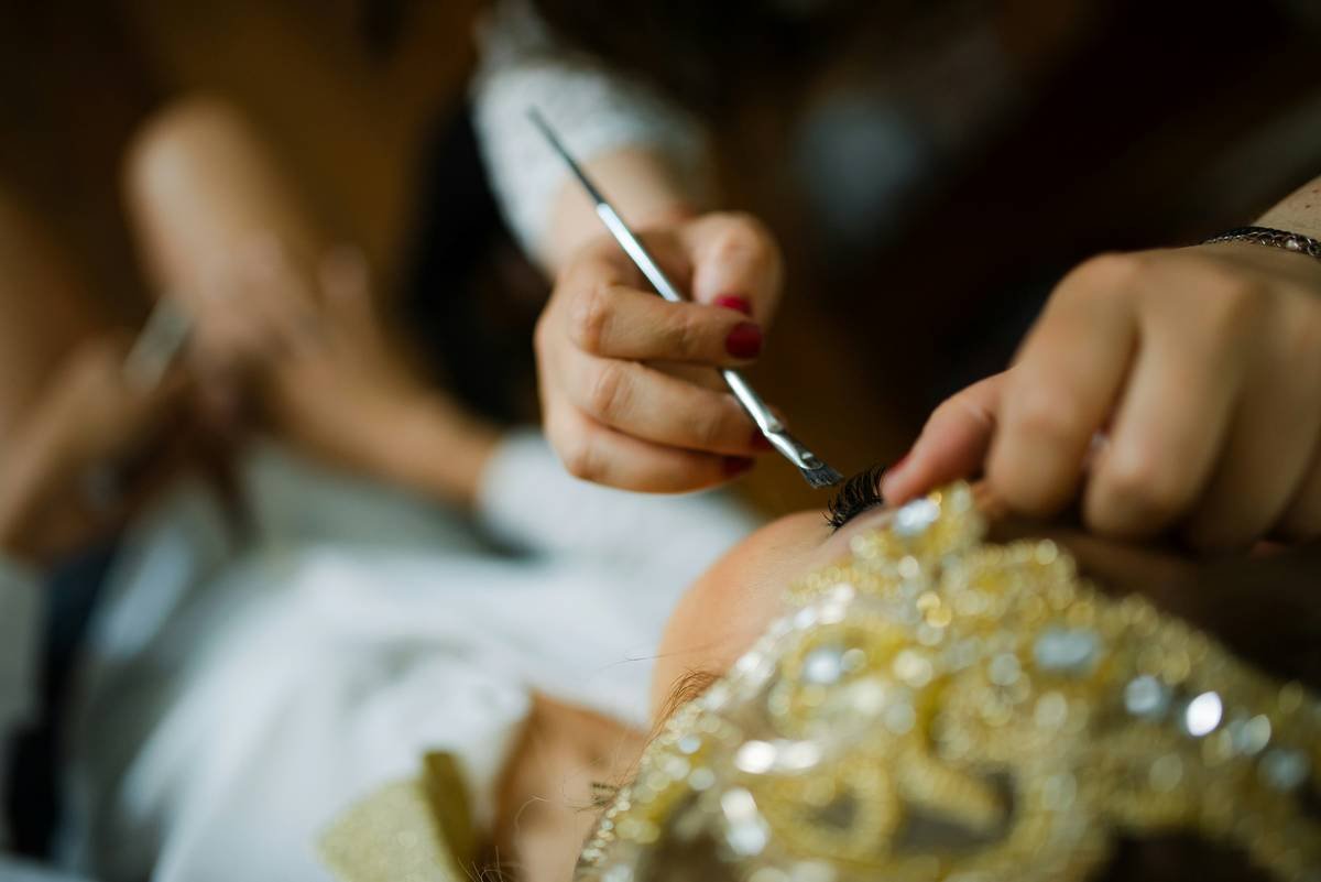 Bride getting ready before the ceremony.