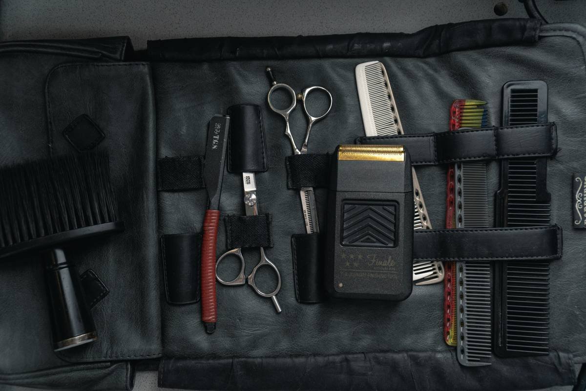 Why Your On-the-Go Manicure Fails Without the Right Compact Nail Clippers
